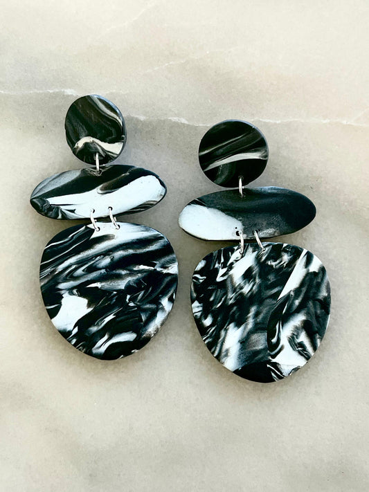 The Classic Dangle in Marbled Black and White-Clip on